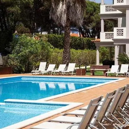 T2 Muito Espacoso Na Praia Del Rey Obidos Piscina Comum