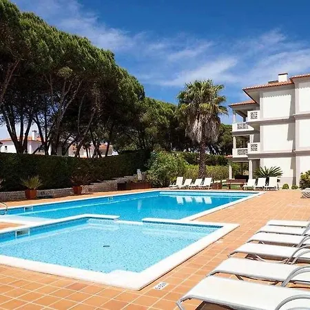 T2 Muito Espacoso Na Praia Del Rey Obidos Piscina Comum *