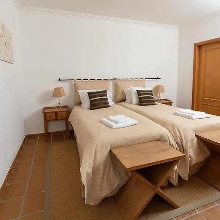T2 Muito Espacoso Na Praia Del Rey Obidos Piscina Comum